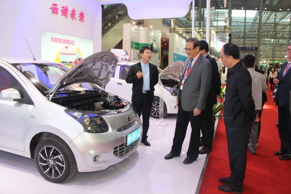 众泰云亮相2016中国国际新能源汽车与智慧交通展(图2)